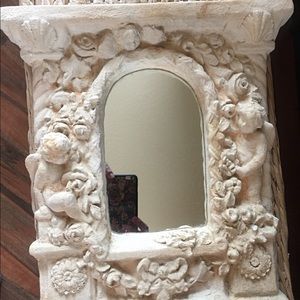 Stunning Stonecast Mirror✨LOCAL DELIVERY ONLY ✨